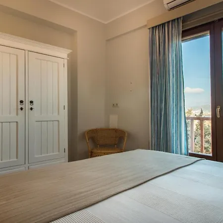 Blue Heart Luxury Ii Apartment